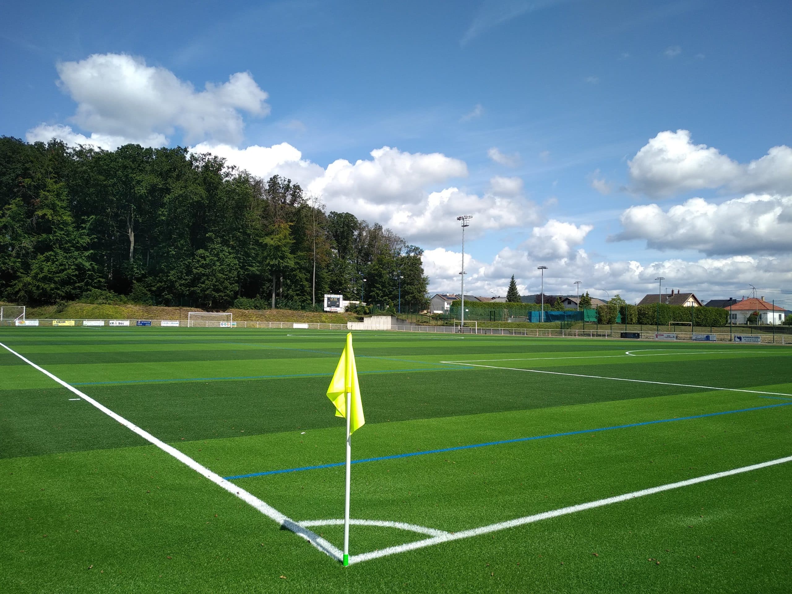 notre savoir faire terrain de foot scaled 1
